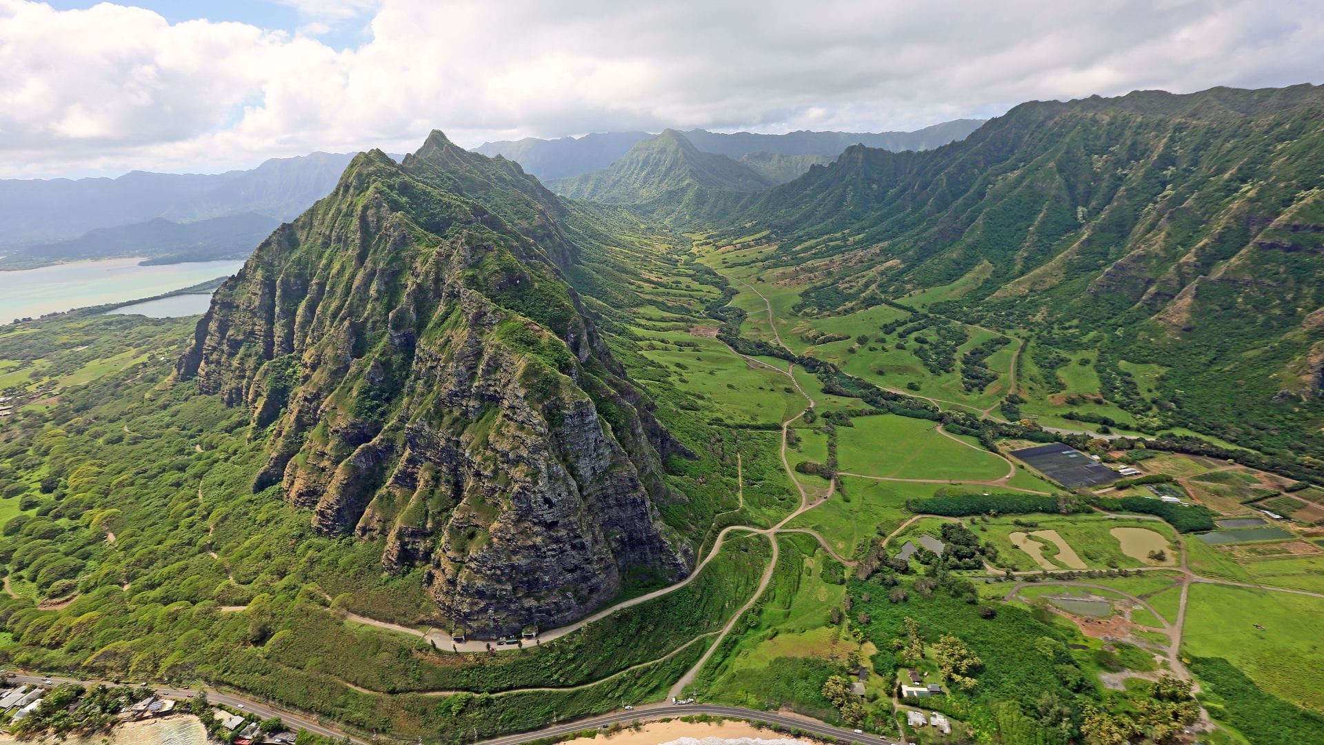 Jurassic-Valley-Oahu