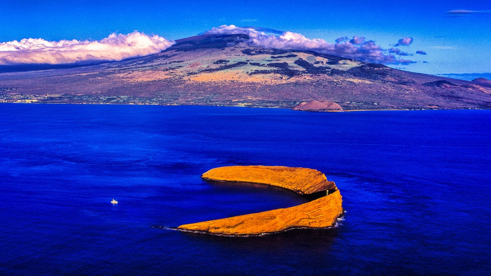 Molokini-snorkeling-tours-Maui