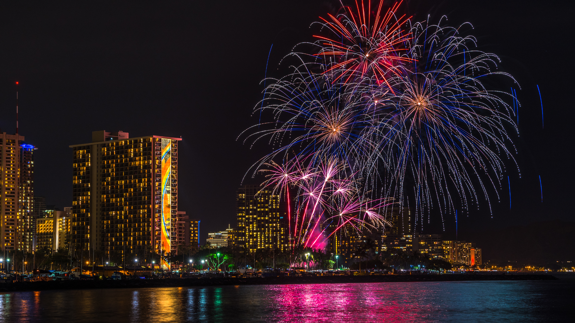 Waikiki-Fireworks