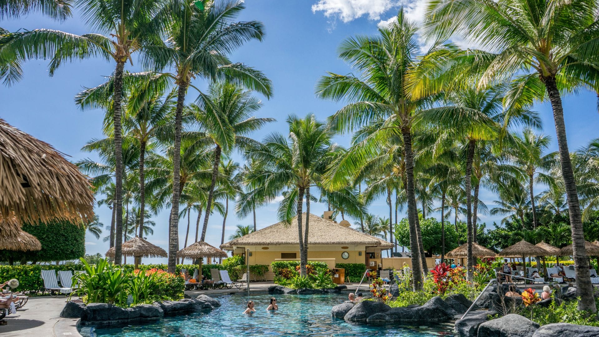 Courtyard-by-Marriott-Oahu