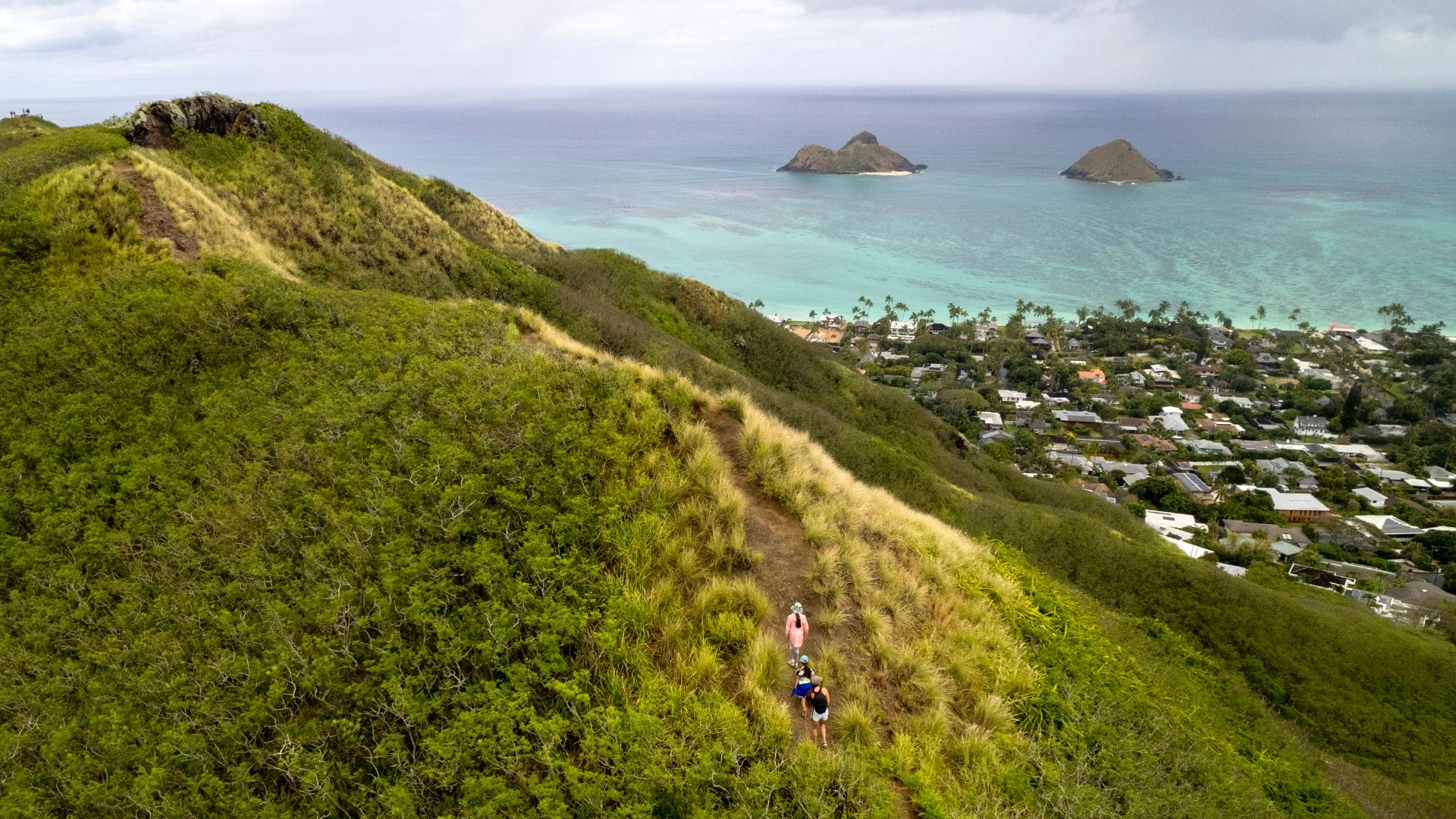 Hiking in Oahu Hiking in Oahu