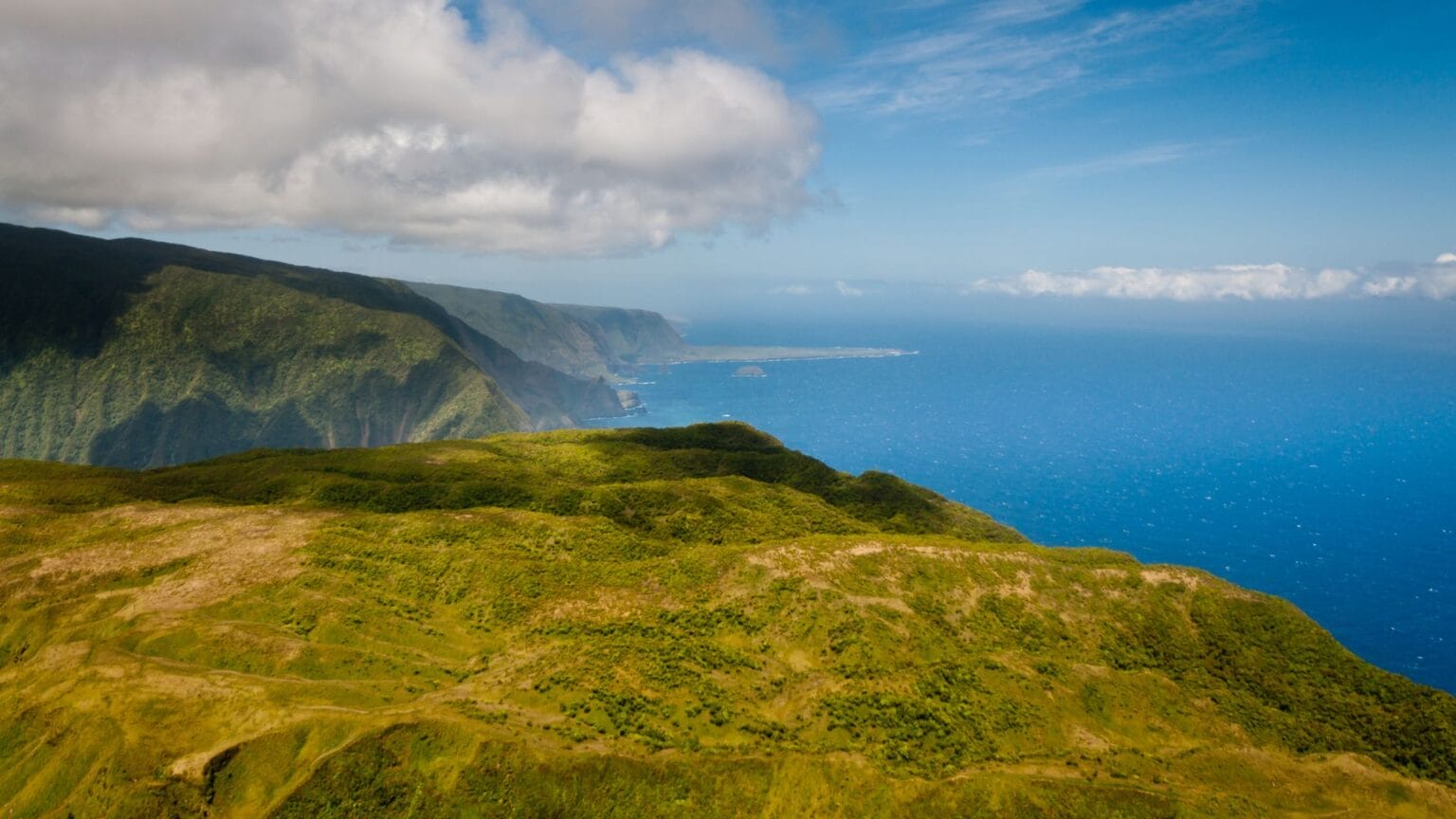 Can You See Molokai from Oahu? Exploring Hawaii's Hidden Views Real